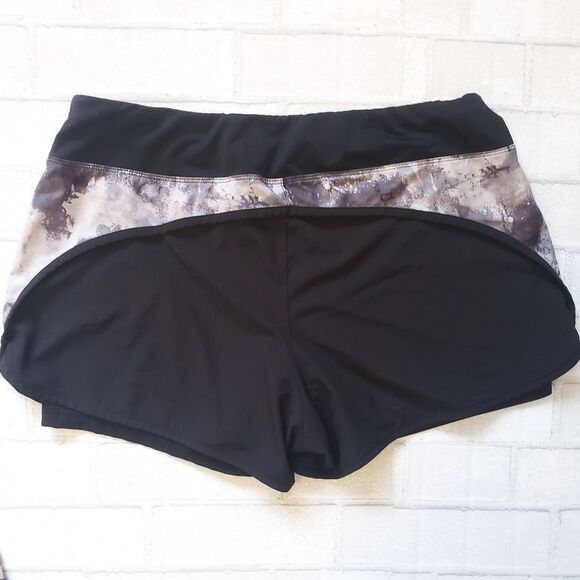 FREE 2 Sport Shorts M/L - Picture 6 of 9
